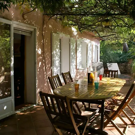 Nyaraló In Six Fours Les Plages With Terrace *