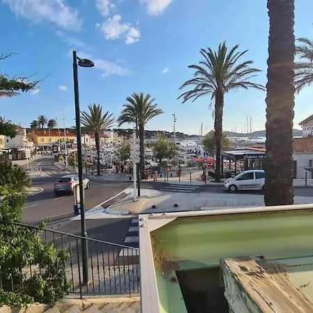 In Six Fours Les Plages With Terrace Nyaraló
